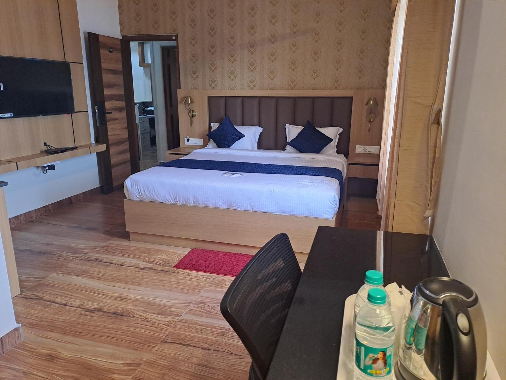 Sky Inn Mysore Exterior foto