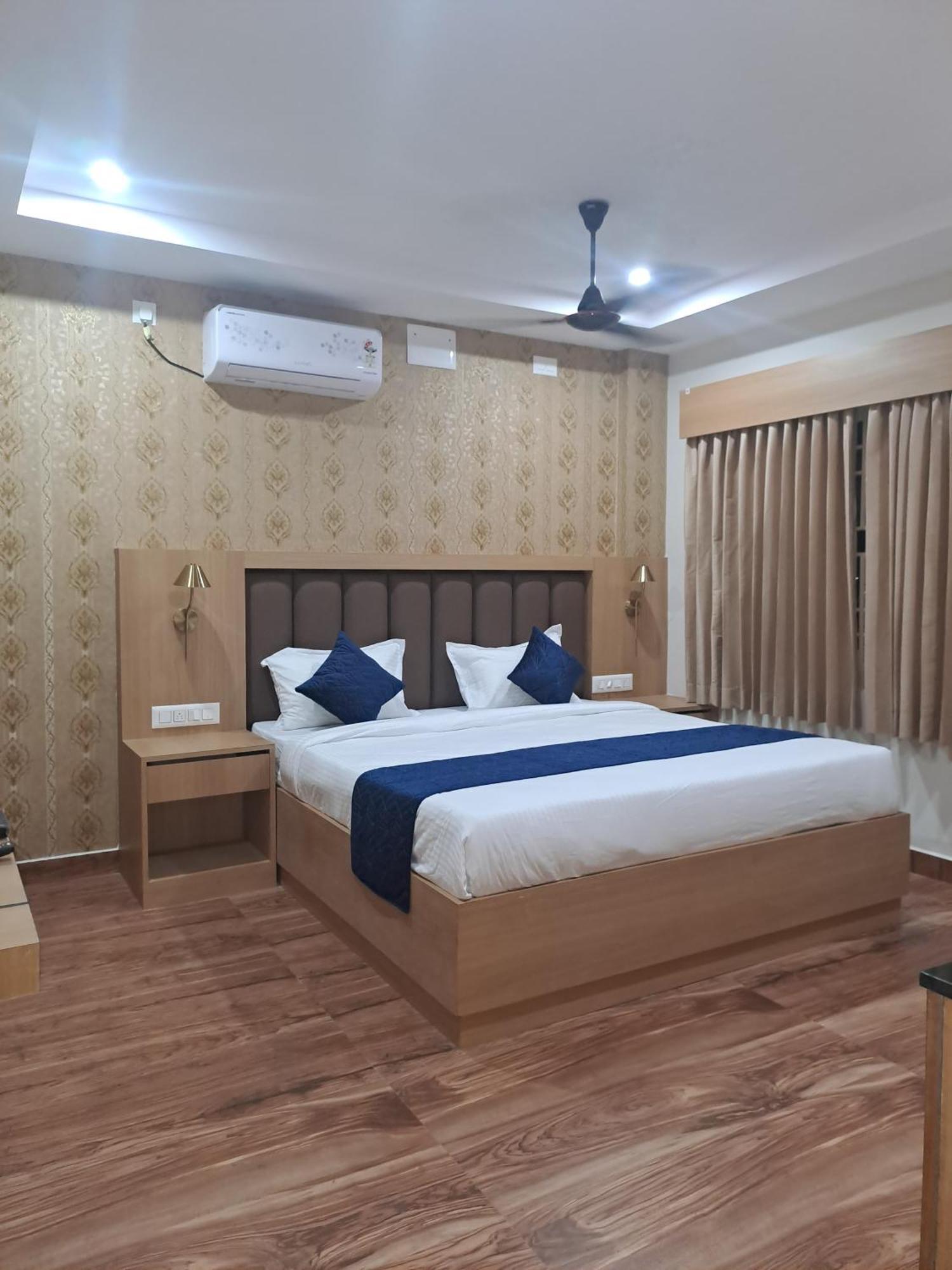 Sky Inn Mysore Exterior foto